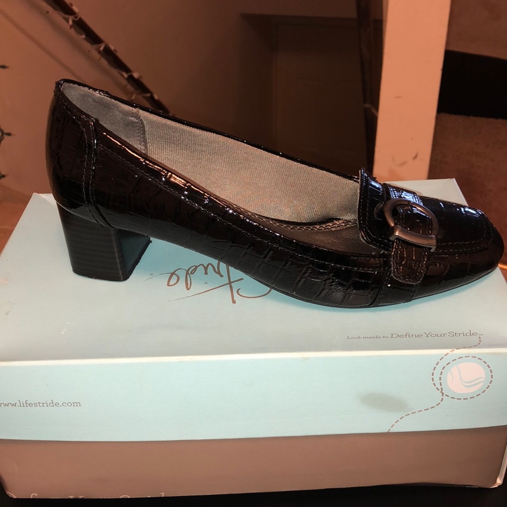 Women’s dress shoe